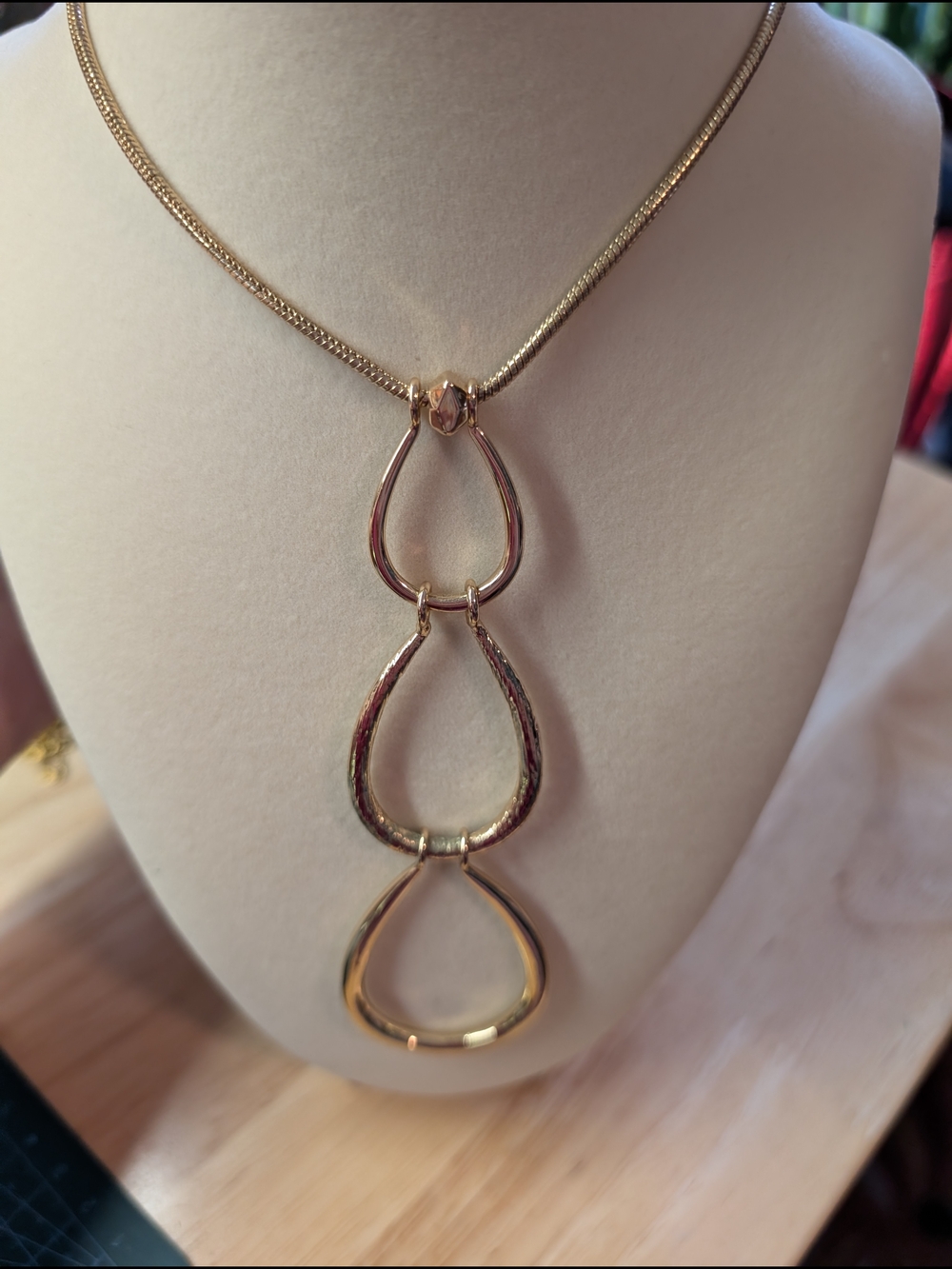 White House Black Market Gold Tone Triple Teardrop Necklace